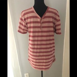 Basic mens T-Shirt. Short sleeve. V-Neck. Large